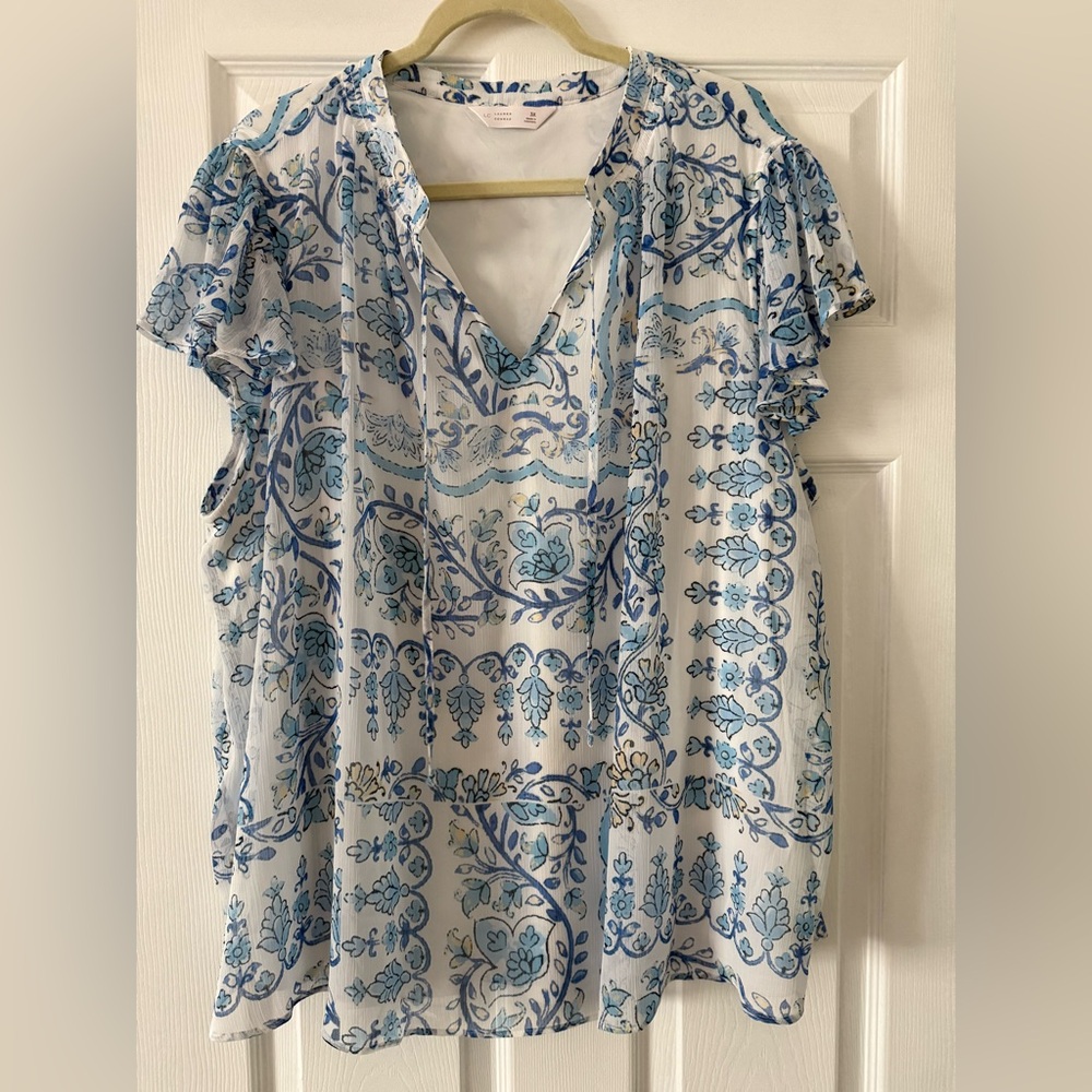 LC Lauren Conrad 3X Floral Lined Blouse 💙 Like new condition